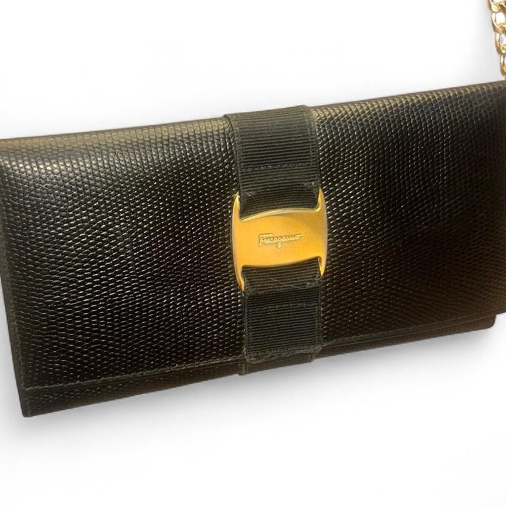 Salvatore Ferragamo Vintage Black Textured Leather Wallet Clutch Gold Vara Logo